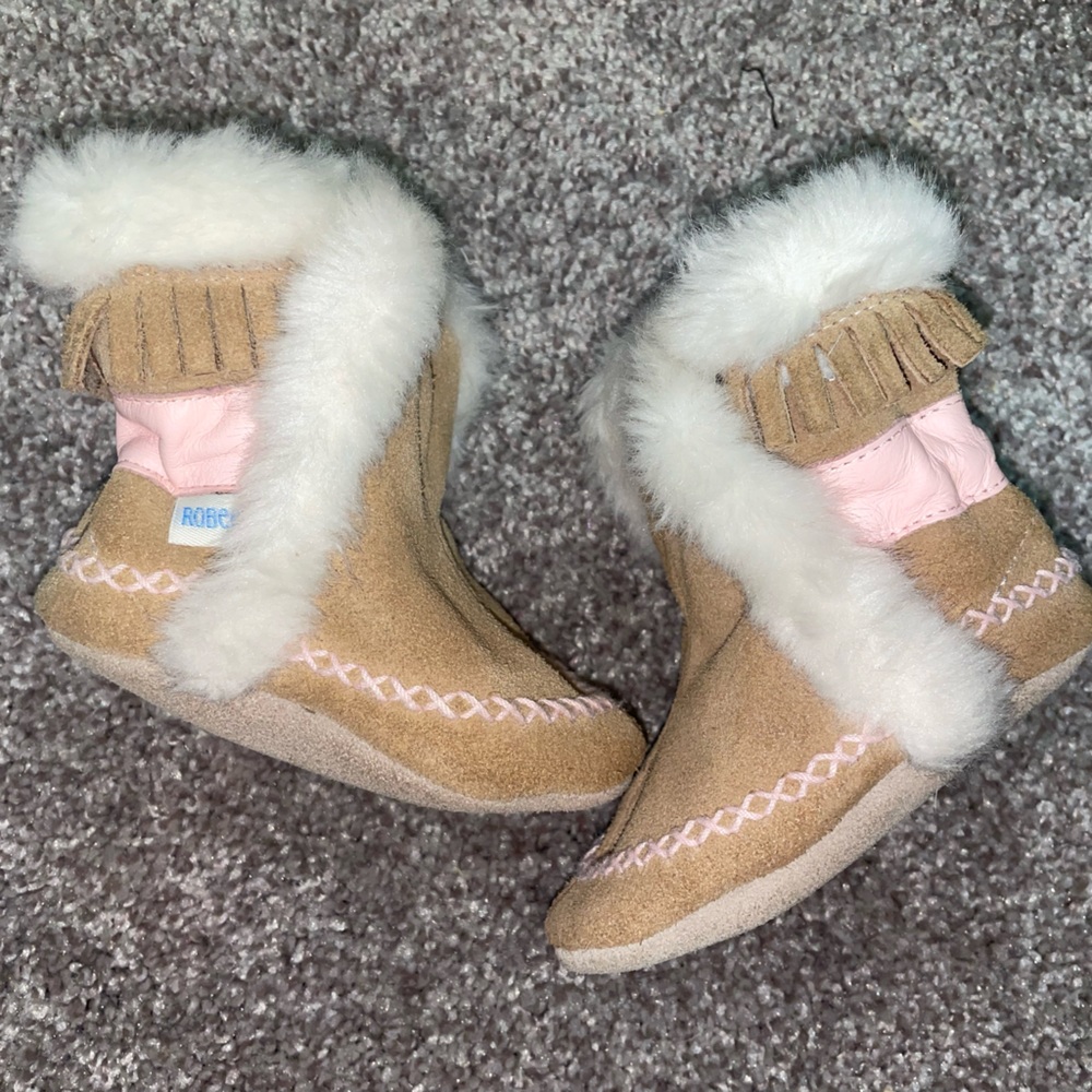 Robeez baby boots 0-6 months